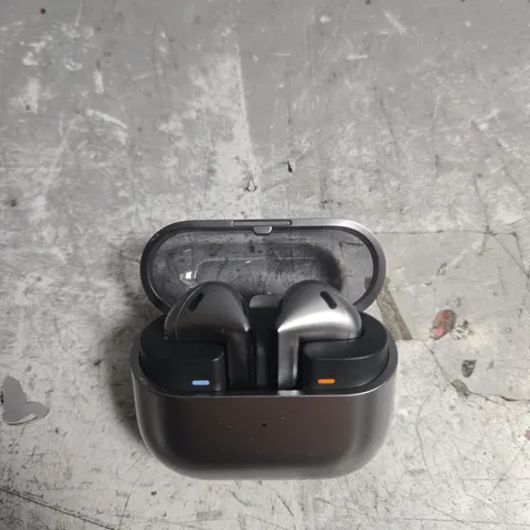 SAMSUNG GALAXY BUDS3