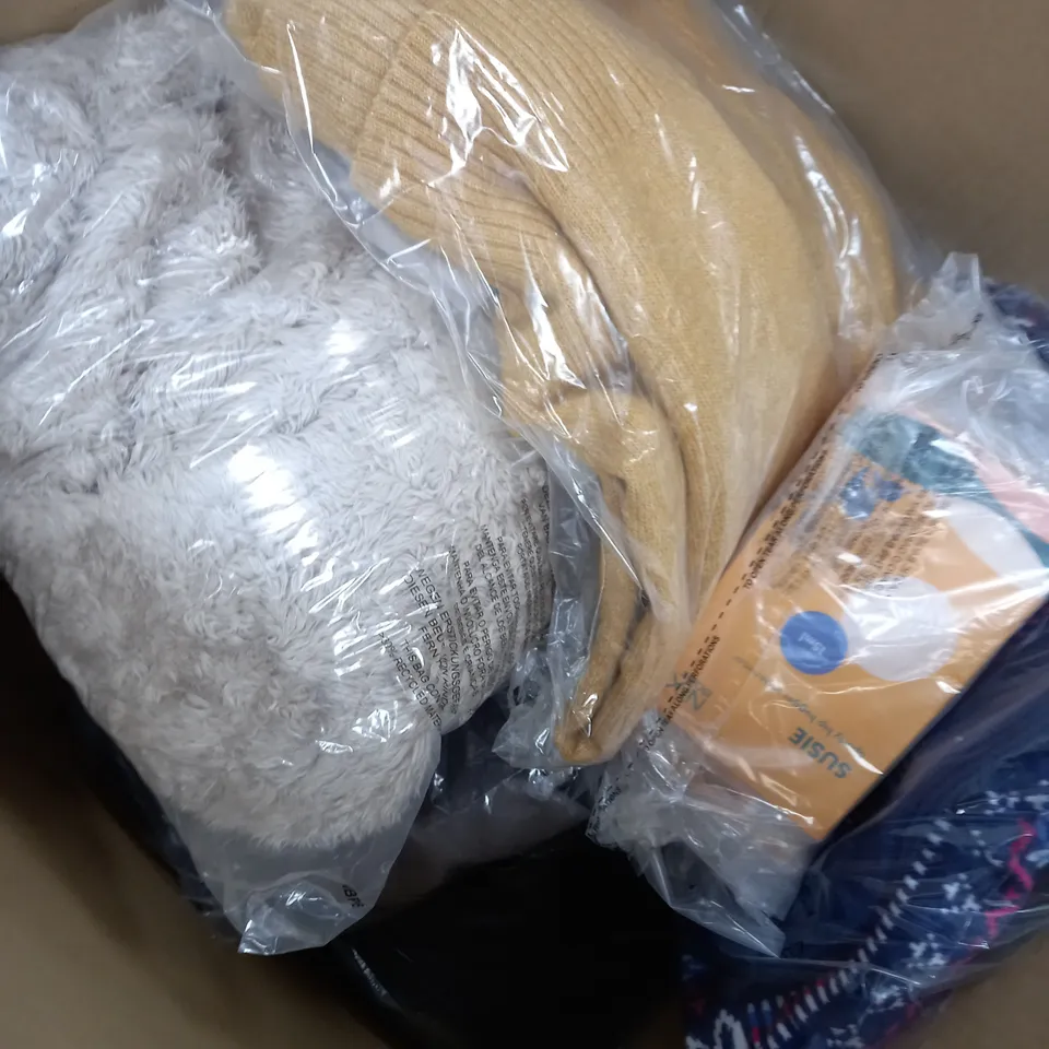 BOX OF APPROXIMATELY 15 CLOTHING ITEMS TO INCLUDE UNDERWEAR, SCARF, JUMPER ETC