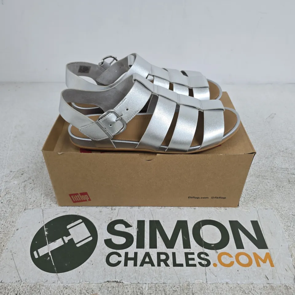 BOXED PAIR OF FITFLOP GRACIE LEATHER FISHERMAN SANDALS – SILVER, UK 6 (US 8, EU 39)