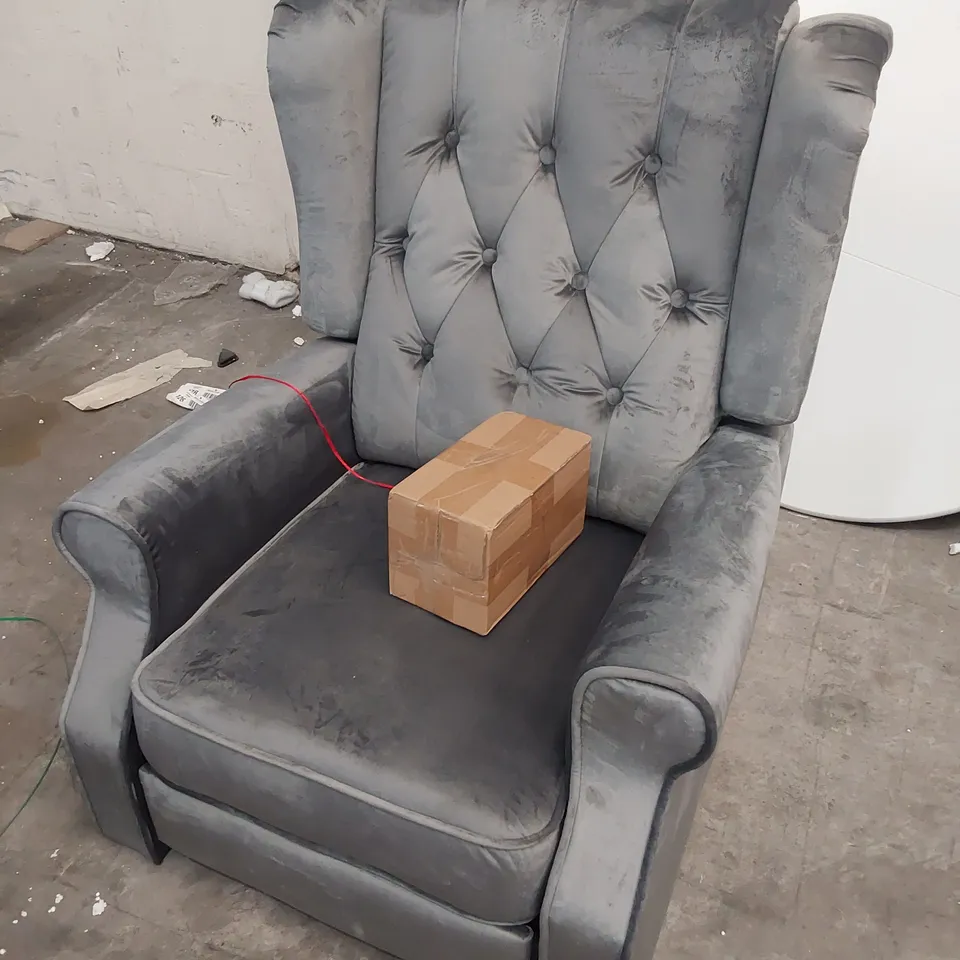 BOXED DESIGNER ALTHORPE GREY VELVET PUSHBACK RECLINING EASY CHAIR 