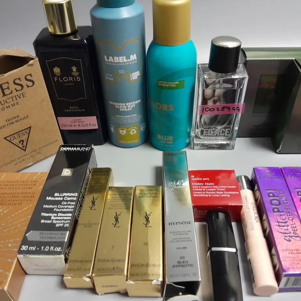 LOT OF 20 ASSORTED BEAUTY ITEMS TO INCLUDE AGUA VERDE 30ML SPRAY, SUPERSTAR GLOW HIGHLIGHTERS AND GLITTER LIPS KITS