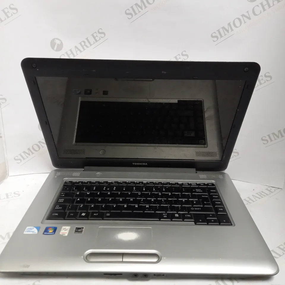 TOSHIBA SATELLITE L450 LAPTOP 