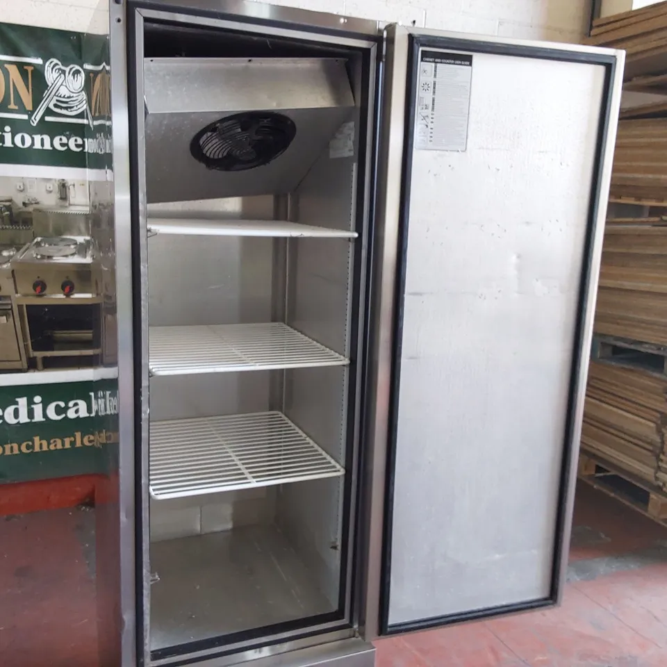 FOSTER FSL 400 L SLIMLINE FREEZER (-18°/-21°C)