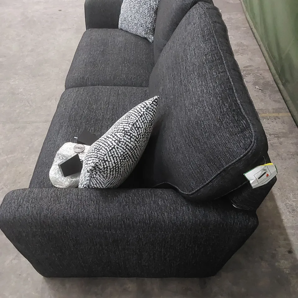 DESIGNER FABRIC UPHOLSTERED 3 SEATER SOFA WITH SCATTER CUSHIONS 