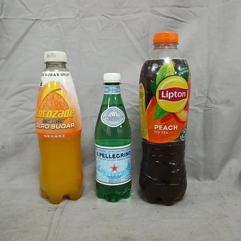 APPROXIMATELY 5 ASSORTED FOOD AND DRINK ITEMS TO INCLUDE LIPTON ICE TEA, SAN PELLEGRINO, ETC