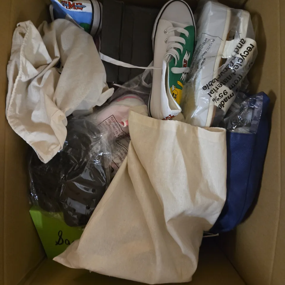 APPROXIMATELY 10 PAIRS OF ASSORTED SHOES IN VARIOUS STYLES AND SIZES 