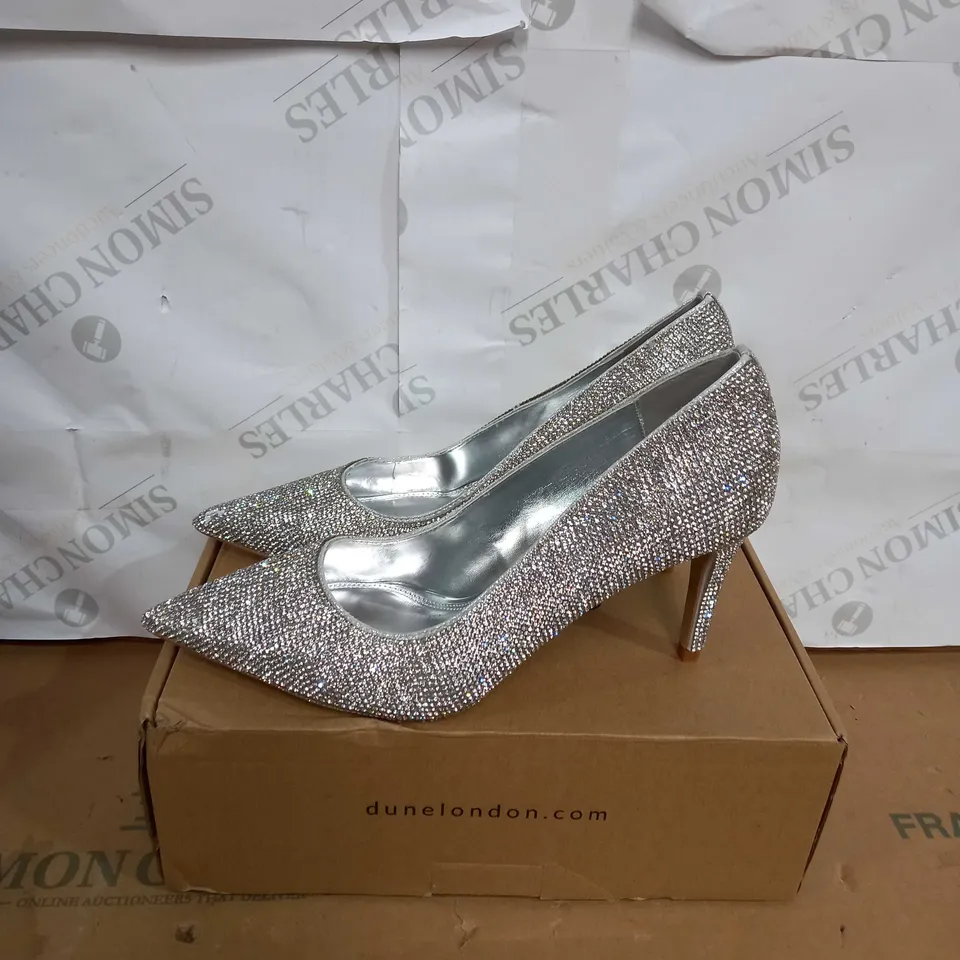 BOXED PAIR OF DUNE SILVER DIAMANTE ENCRUSTED HIGH HEEL SHOES SIZE 7