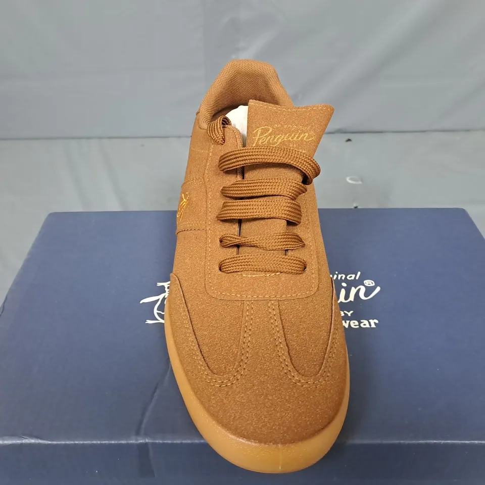 BOXED PAIR OF PENGUIN GIOVANNI SHOES IN BROWN - UK 7