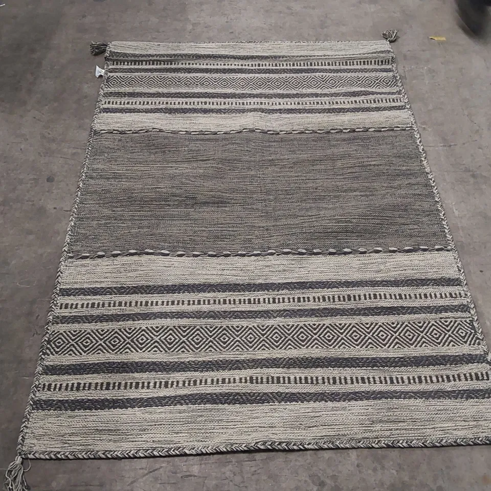 BRAND NEW BAGGED PACO HOME KILIM RUG - 170 x 120cm
