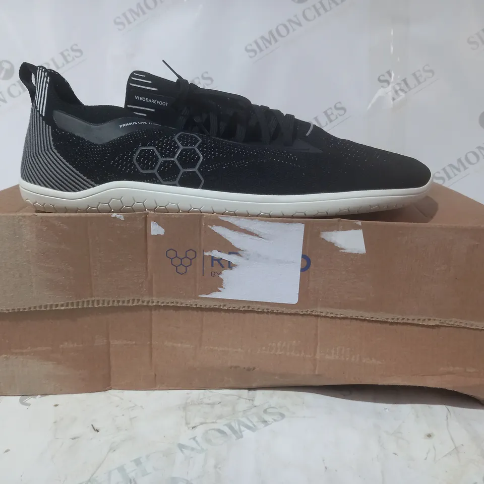 BOXED PAIR OF REVIVO BY VIVO BAREFOOT PRIMUS LITE KNIT SHOES IN BLACK EU SIZE 47