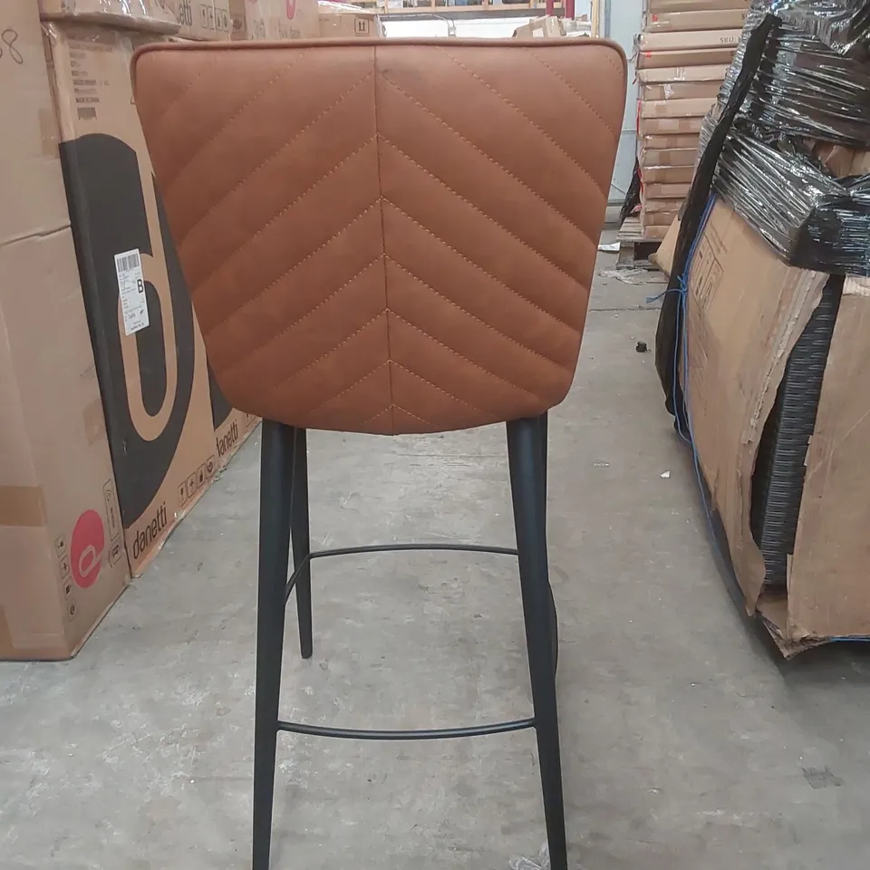 DANETTI SERENA TAN DUROSOFT TOUCH FAUX LEATHER/BLACK METAL BAR STOOL