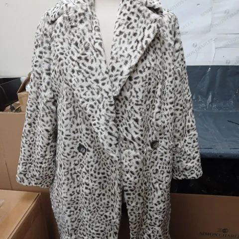 HELENE BERMAN LONDON FAUX FUR DOUBLE BREASTED COAT SNOW LEOPARD SIZE 8