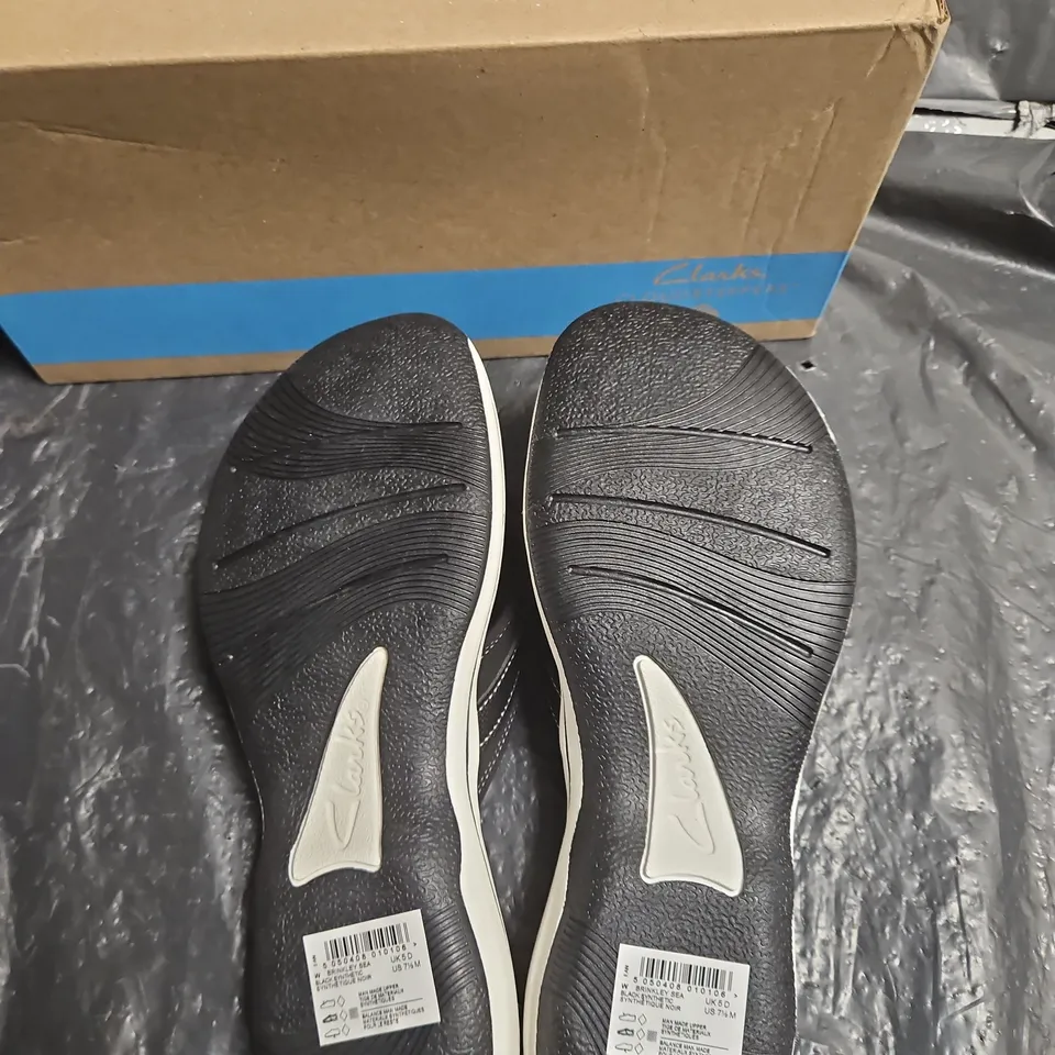 CLARKS CLOUDSTEPPERS SANDALS – BLACK/GRAY, PAIR, BOXED UK SIZE 5