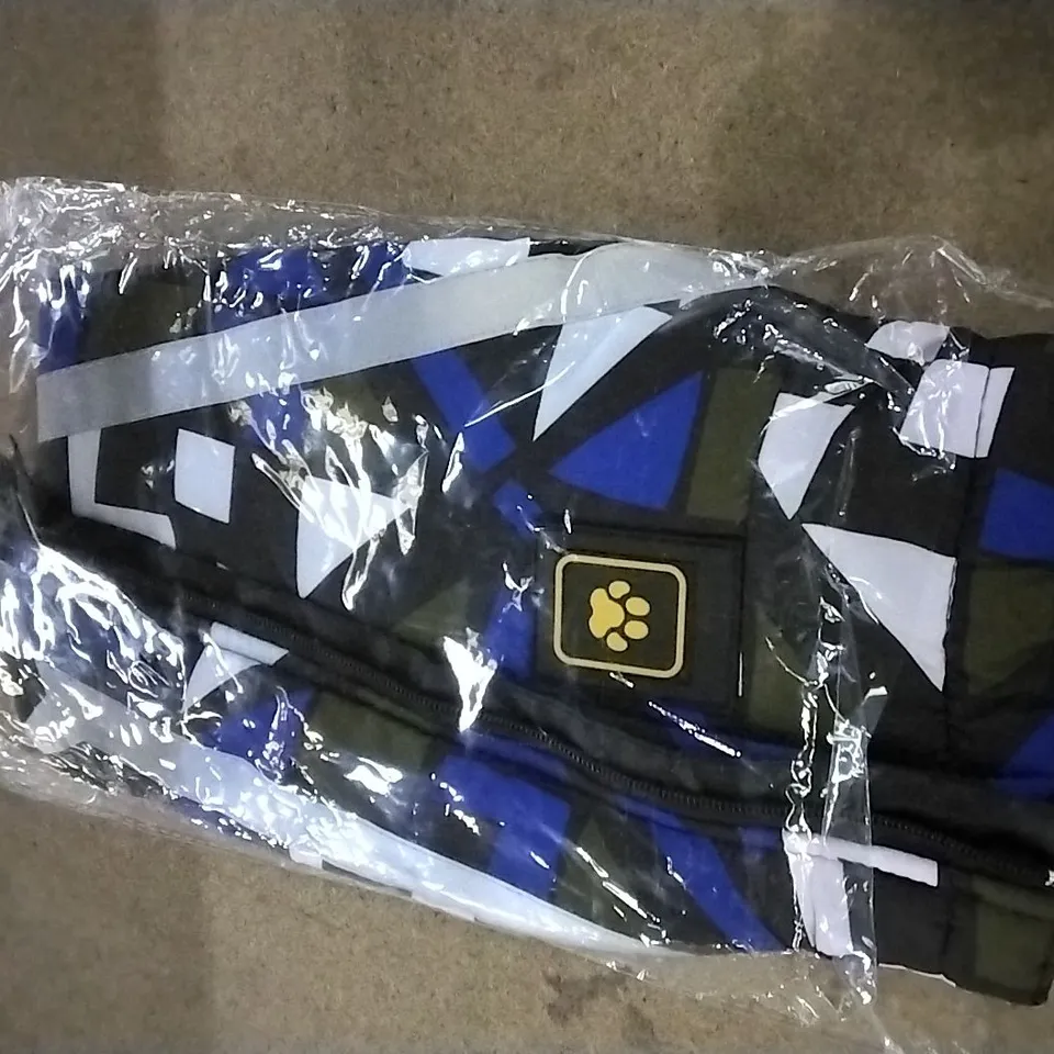 BLACK/BLUE/WHITE DOGGY COAT