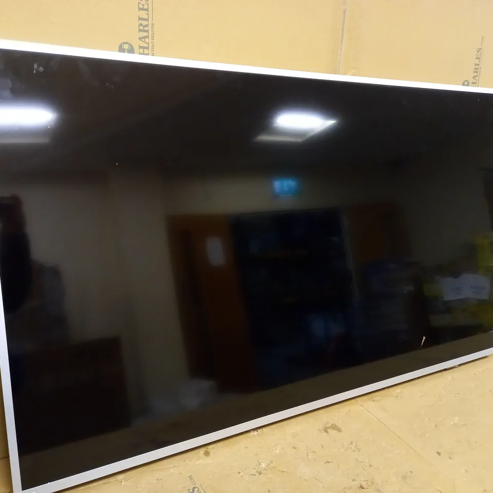 PHILIPS PERFORMANCE SERIES 58" AMBILIGHT TELEVISION