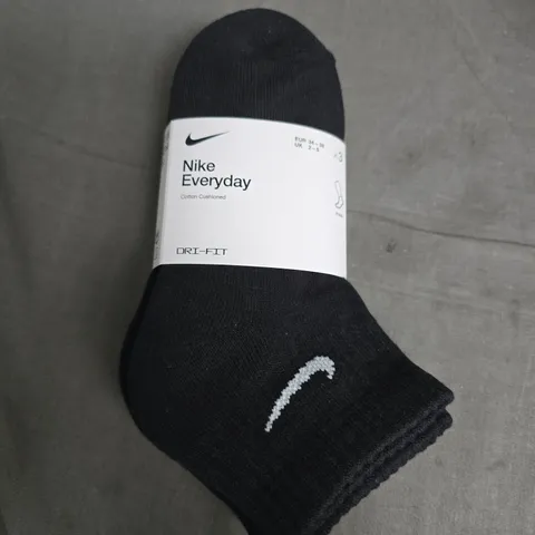 NIKE EVERYDAY DRI-FIT SOCKS - UK 2-5