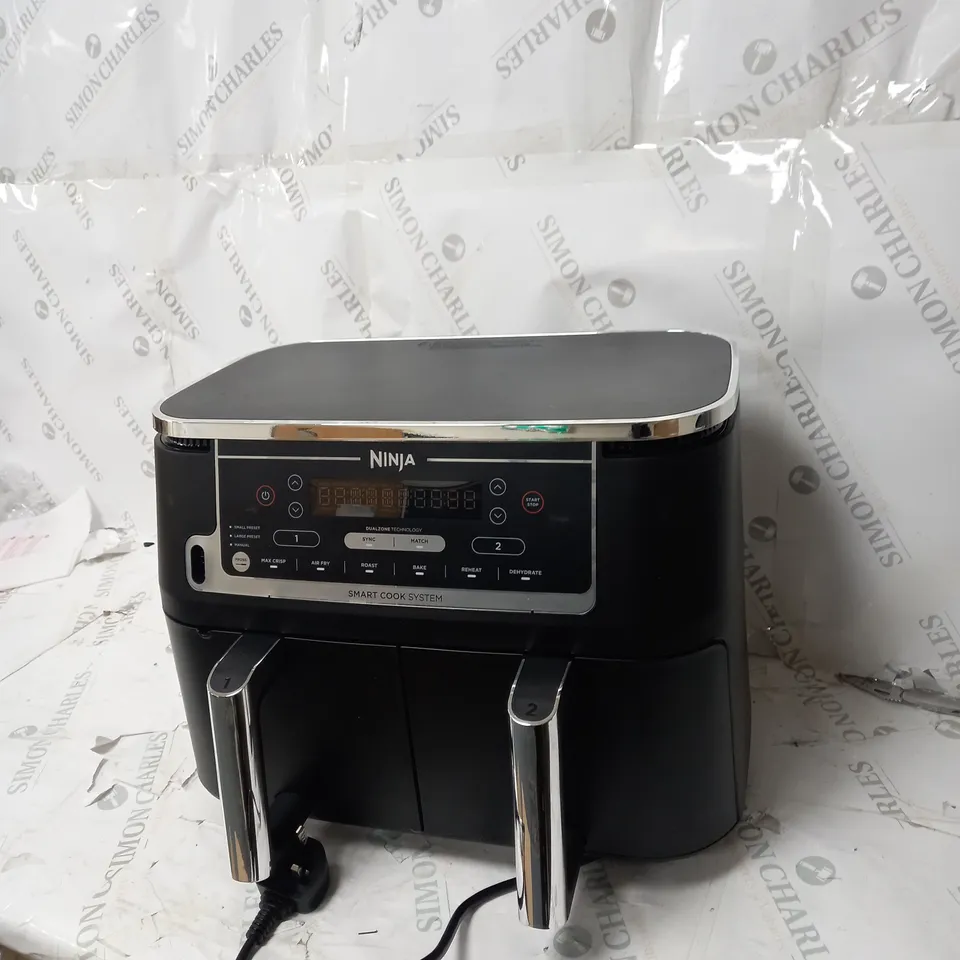BOXED NINJA FOODI MAX 9.5L DUAL ZONE AIRFRYER AF451UK