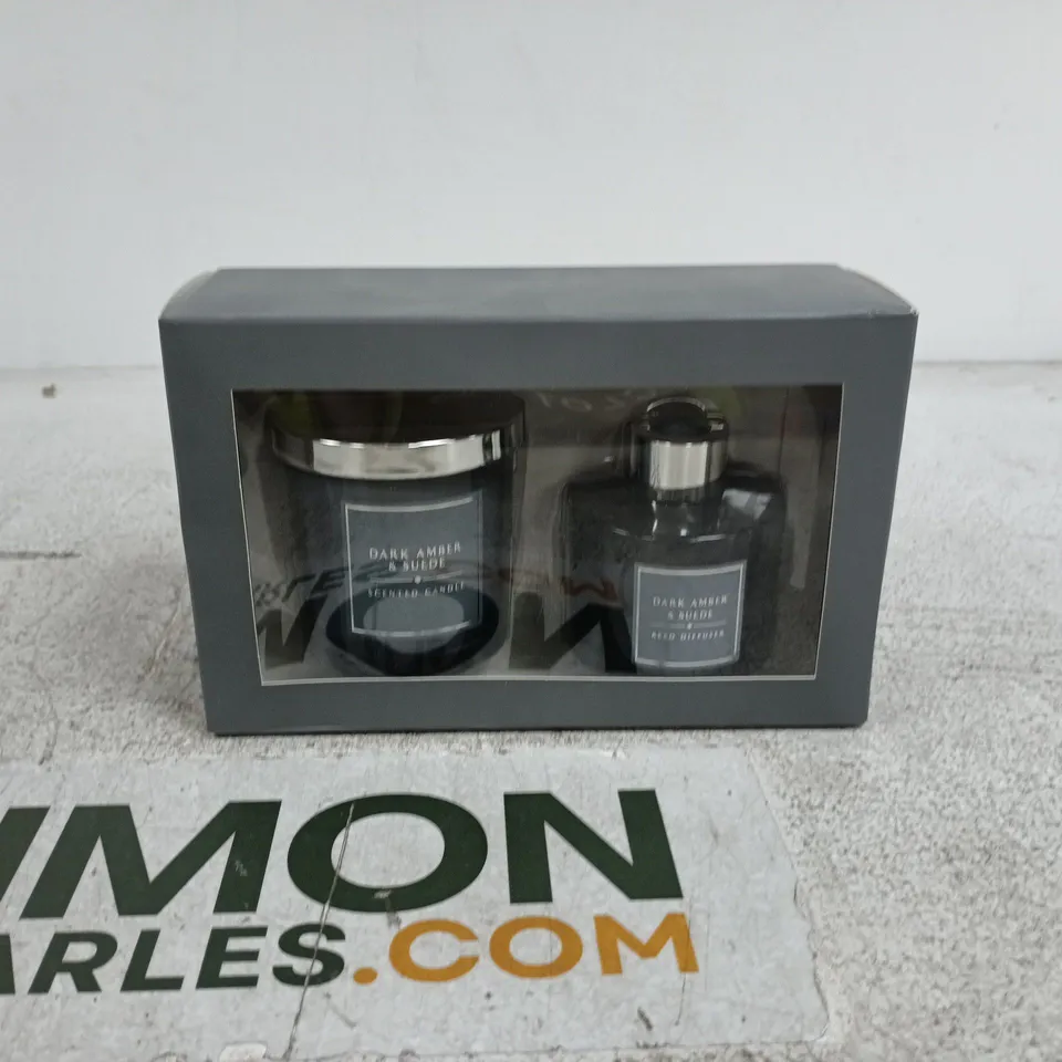 DARK AMBER AND SUEDE GIFT SET CANDLE AND DIFFUSER