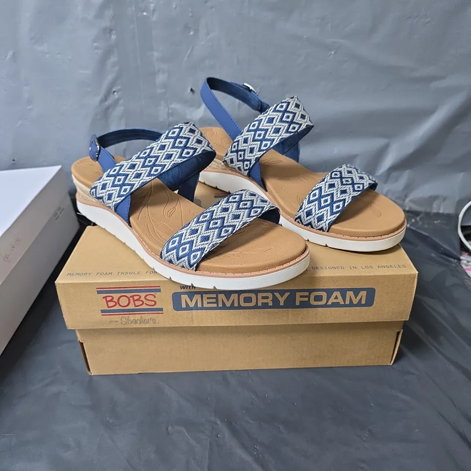 BOBS FROM SKECHERS SANDALS - NAVY - SIZE 7