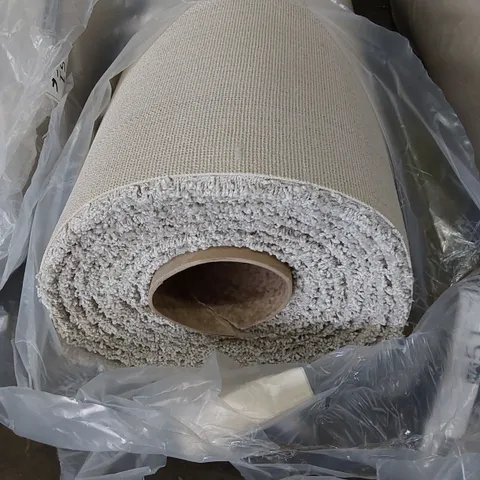 ROLL OF QUALITY ULTIMATE EXPRESSIONS PUTTY CARPET // SIZE: APPROXIMATELY 5 X 4m