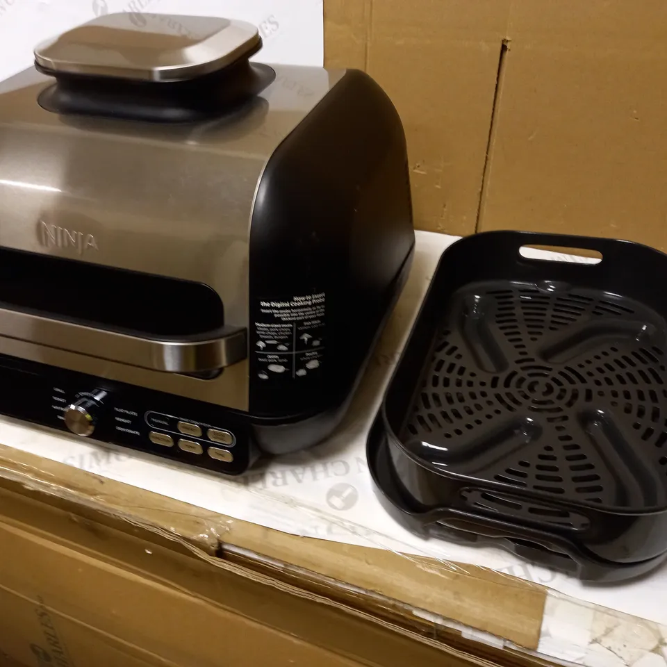 NINJA HEALTH GRILL & AIR FRYER (AG651UK)