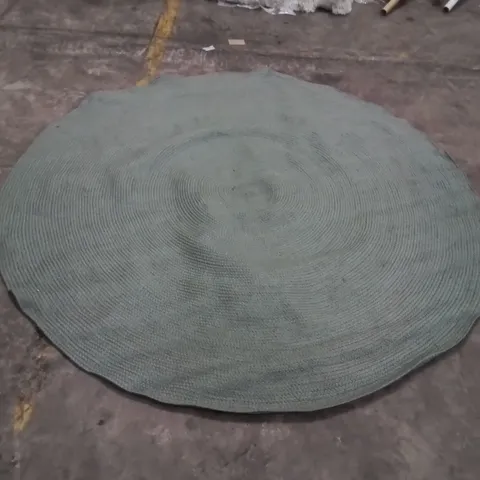 QUALITY DESIGNER AREA RUG - APPROXIMATELY 200X198