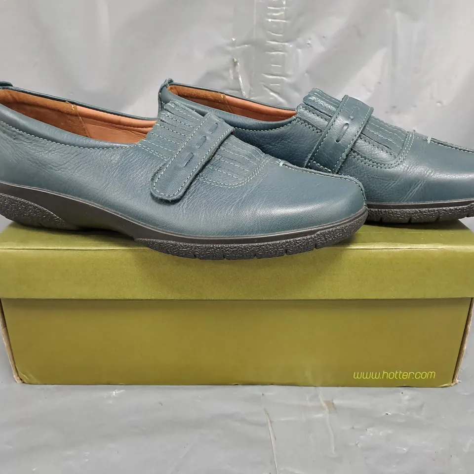 BOXED PAIR OF HOTTER VELCRO STRAP SHOES IN DEEP AQUA SIZE UK 6