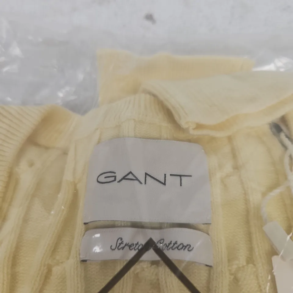 GANT STRETCH COTTON CABLE KNIT SWEATER – VANILLA YELLOW – UK SIZE M