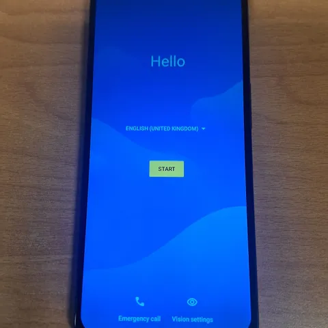 BOXED TCL 40 R5G 64GB IN STARLIGHT BLACK - T771K