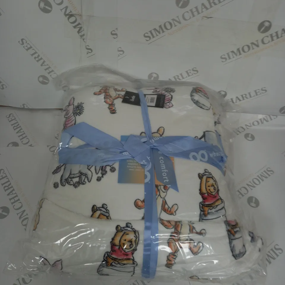 OODIE OVERSIZED WEARABLE BLANKET - WINNIE THE POOH