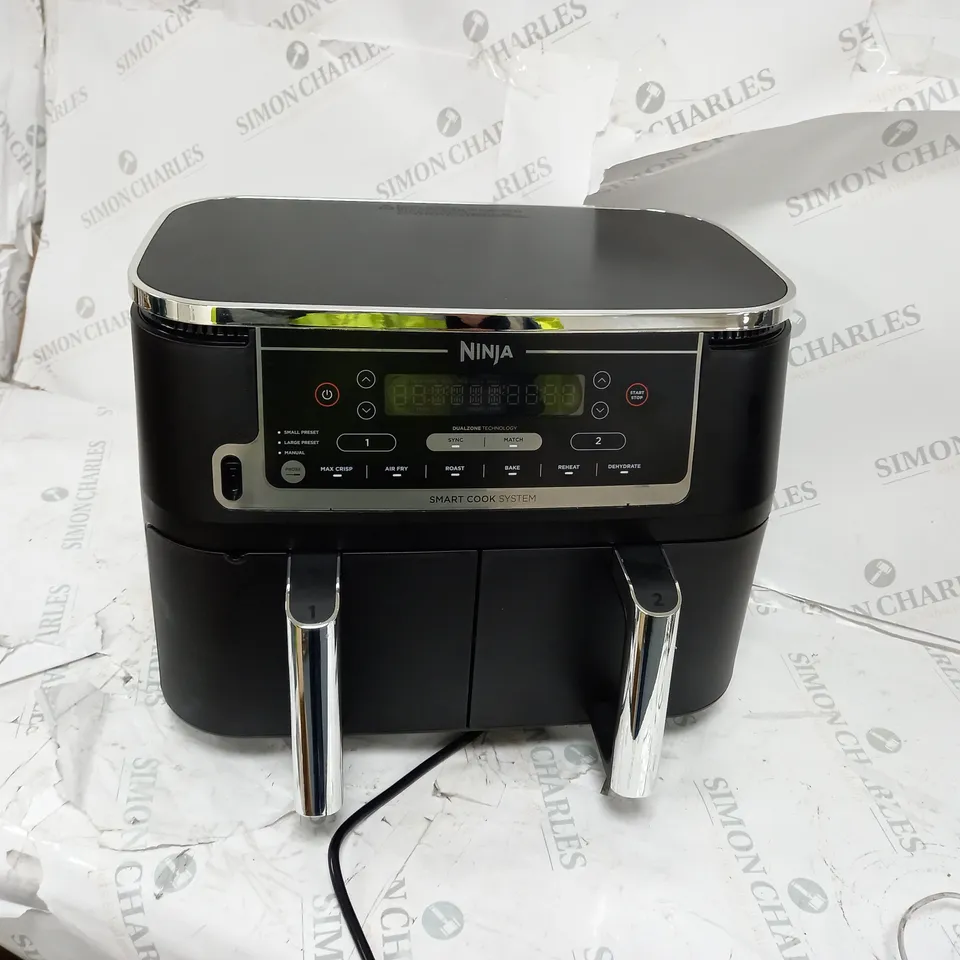 BOXED NINJA FOODI MAX DUAL ZONE 9.5L AIR FRYER AF451UK