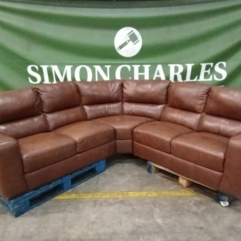 QUALITY DESIGNER ITALIAN MADE LEATHER CORNER SOFA - WALNUT
