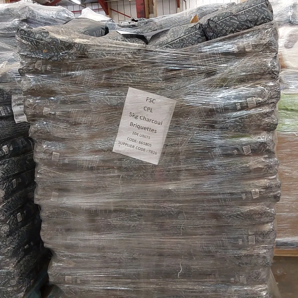 PALLET OF APPROXIMATELY 100X 5KG BAGS OF CHARCOAL BARBECUE BRIQUETTES 