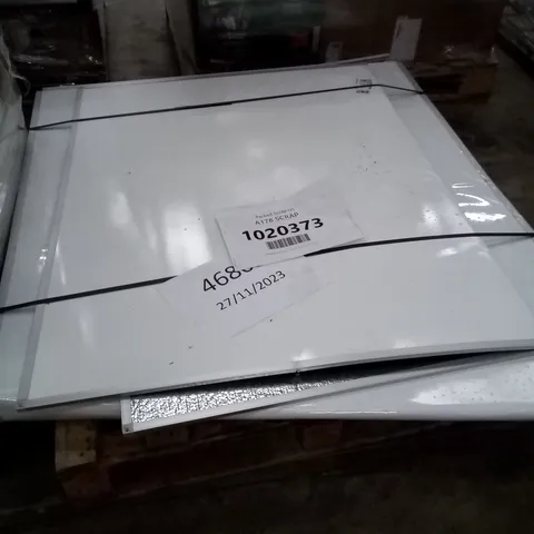 VIZ-PRO DRY WIPE MAGNETIC WHITEBOARD AND Q CONNECT MAGNETIC WHITE DRYWIPE NOTICE BOARD