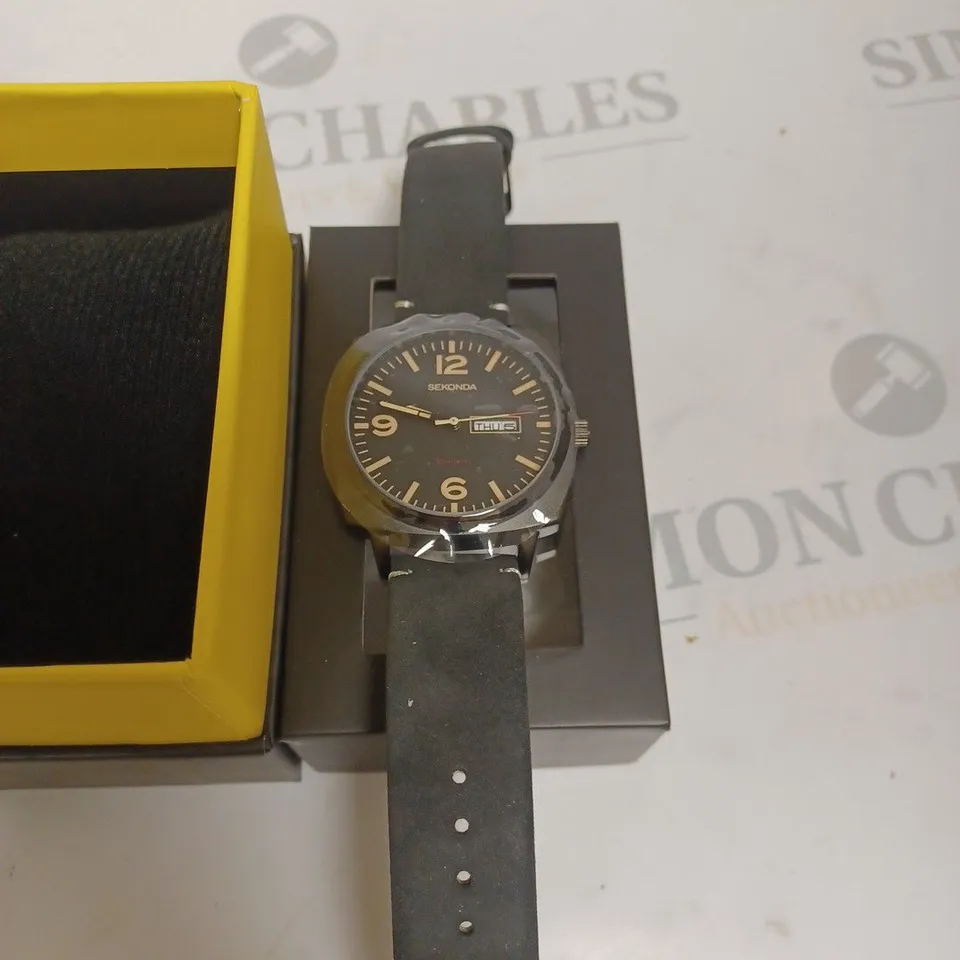 BOXED SEKONDA BLACK SUEDE GENUINE LEATHER STRAP WATCH 