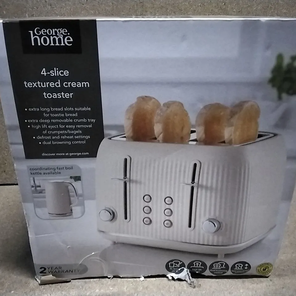 BOXED 4-SLICE TEXTURED CREAM TOASTER 