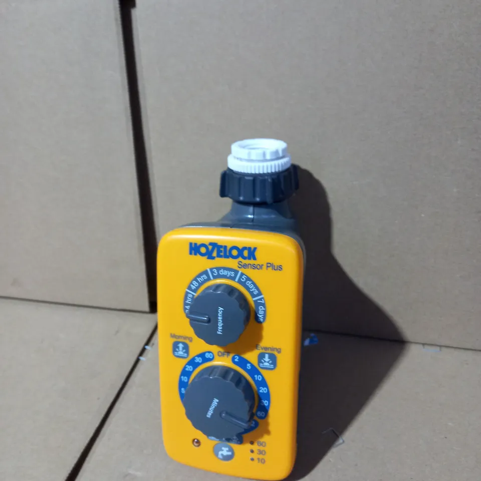 HOZELOCK 2214 0000 SENSOR CONTROLLER PLUS, YELLOW/GREY, 40X25X15 CM