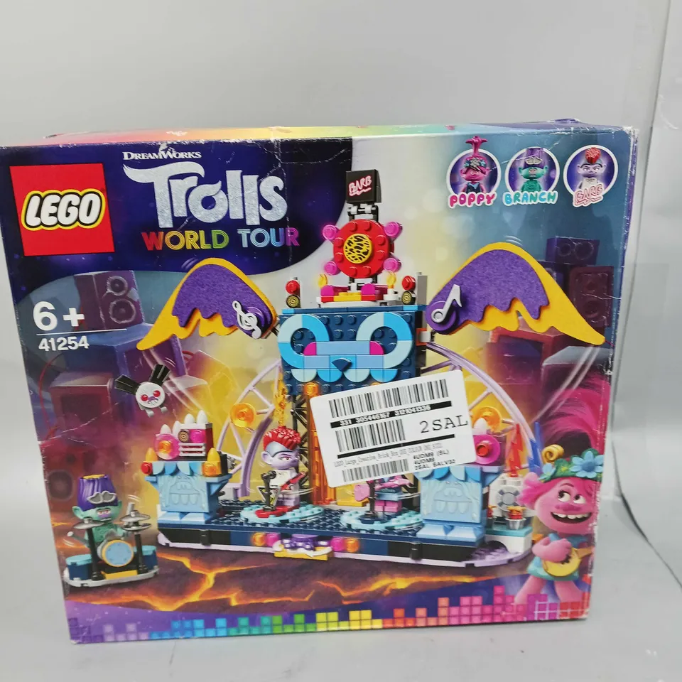 LEGO 10698 CLASSIC LARGE CREATIVE BRICK BOX RRP £35