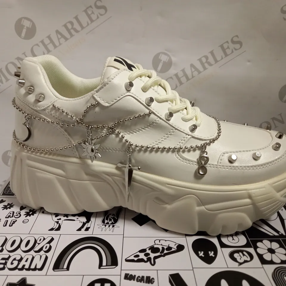 KOI VEGAN JINX WHITE MYSTIC CHARM TRAINERS - SIZE 6