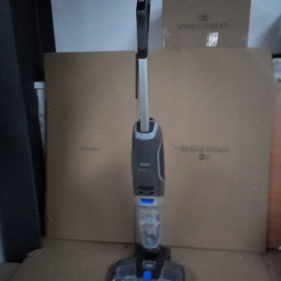 VAX ONE POWER CORDLESS VACUUM CLEANER 