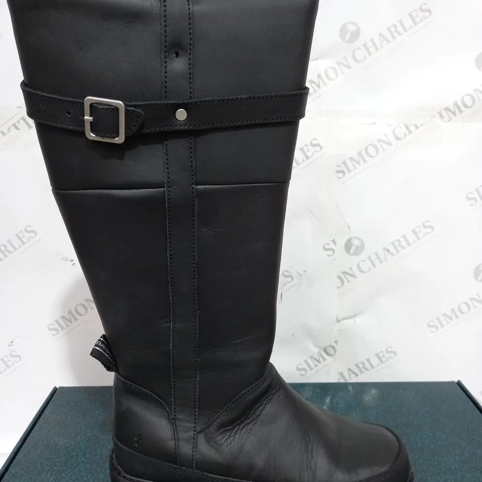 BOXED EMU AUSTRAILIA NATASHA LEATHER BOOTS, BLACK - SIZE 6