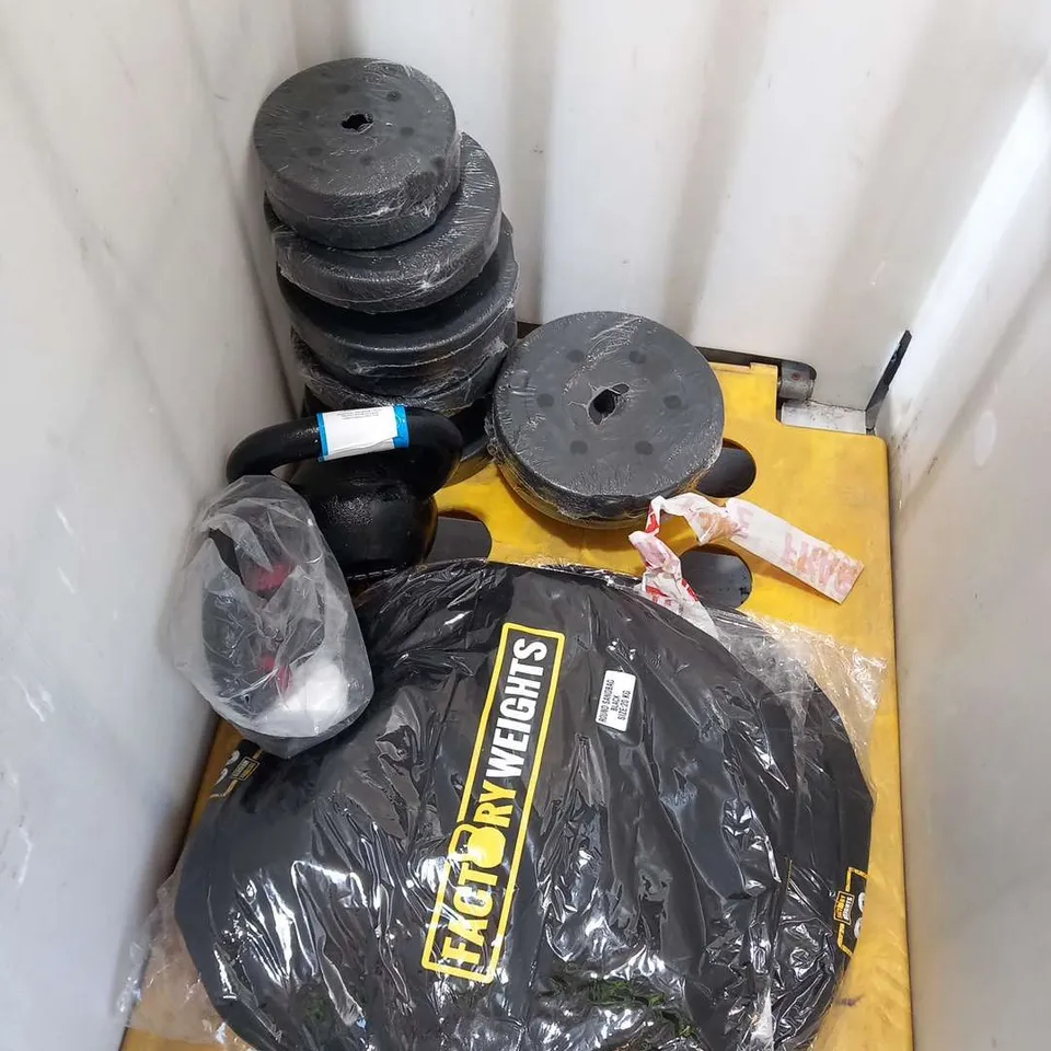 CAGE OF ASSORTED WEIGHTS AND ROUND SANDBAGS