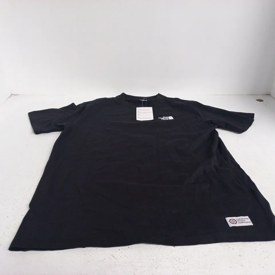 THE NORTH FACE MEN'S T-SHIRT – BLACK, UK XXL, FRONT LOGO WITH BACK GRAPHIC
