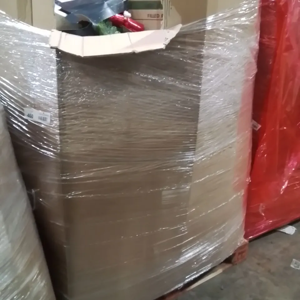 PALLET OF ASSORTED HOUSEHOLD GOODS AND PRODUCTS TO INCLUDE;CHRISTMAS DECORATIONS,CHRISTMAS TREE,FILLED PILLOW