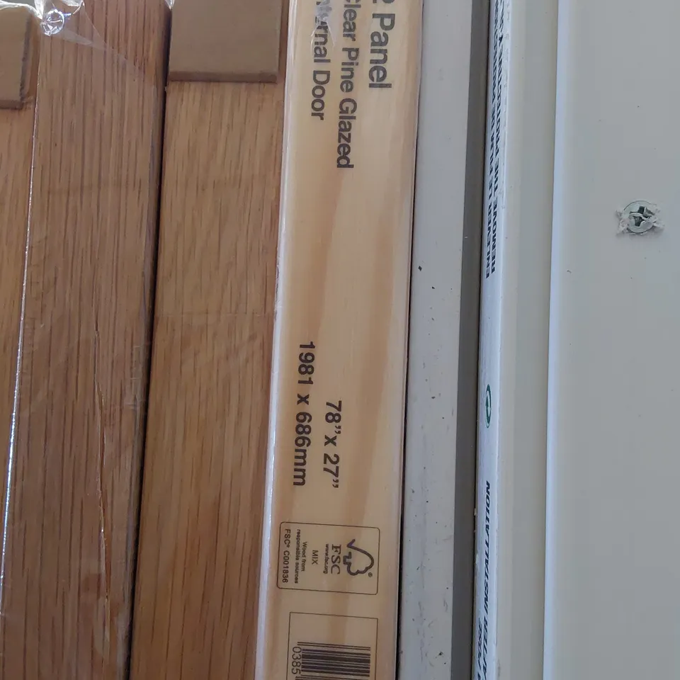 CLEAR PINE 2 PANEL CLEAR GLAZED INTERNAL DOOR 1981 × 686mm