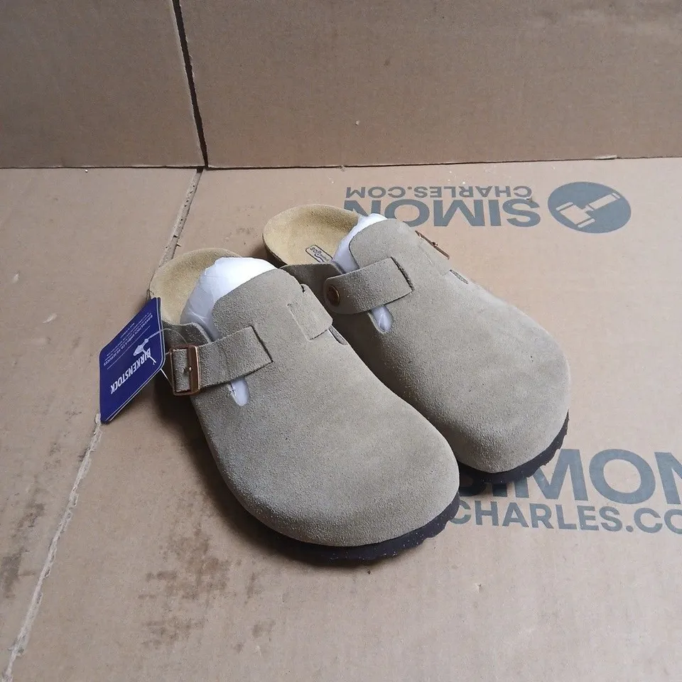 BIRKENSTOCK SUEDE SANDALS – GREY, BUCKLED STRAPS SIZE 37 BOXED WITH BLUE BRANDED BAG