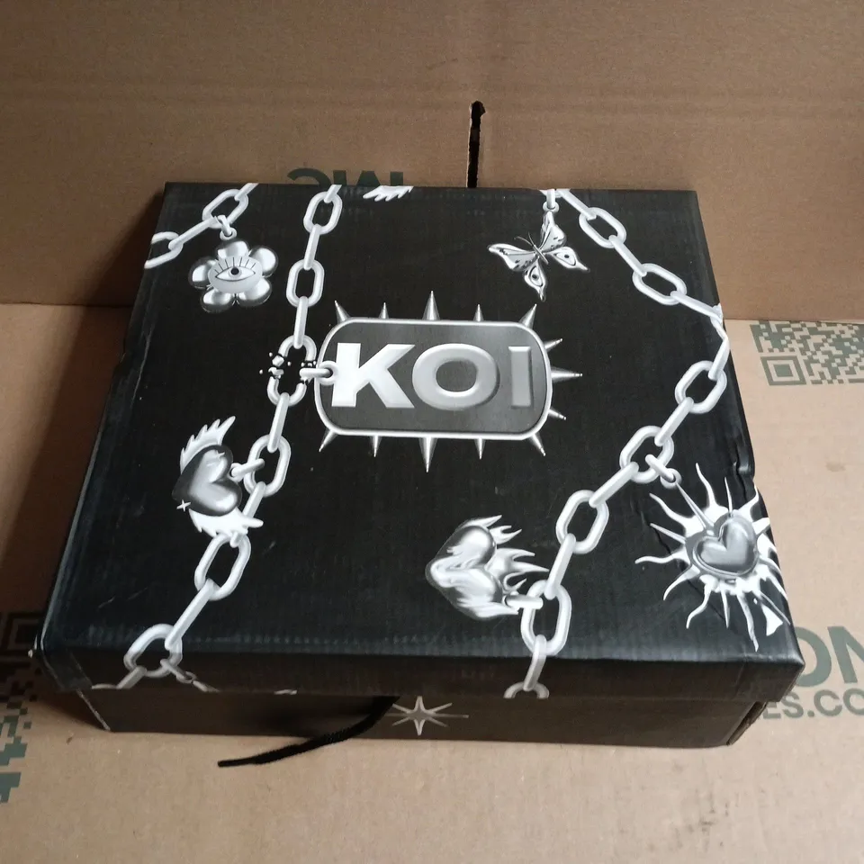 BOXED KOI THURNAX CHUNKY HARDWARE TRAINERS IN BLACK - UK 5