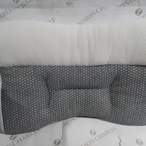 GOOD SLEEP SUPPORT PILLOW IN WHITE/GREY