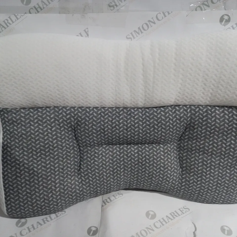 GOOD SLEEP SUPPORT PILLOW IN WHITE/GREY