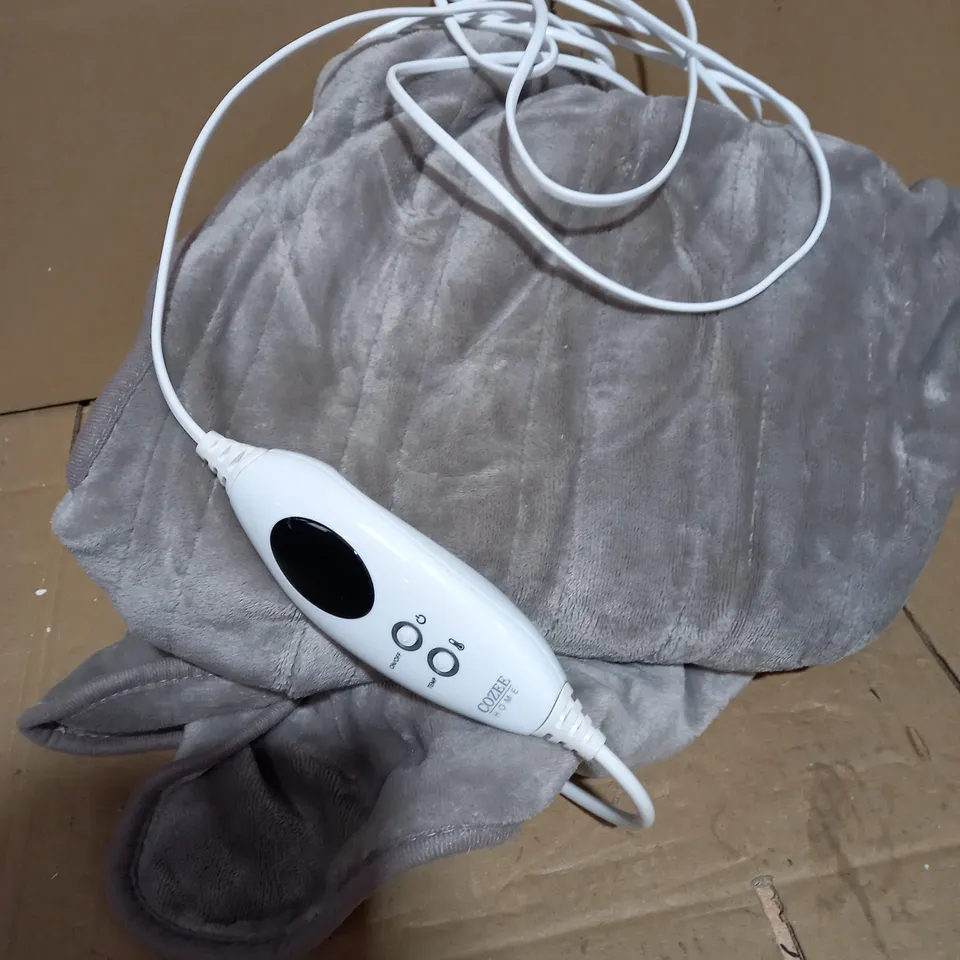 COZEE HOME HEATED PLUSH WEARABLE BLANKET IN GREY